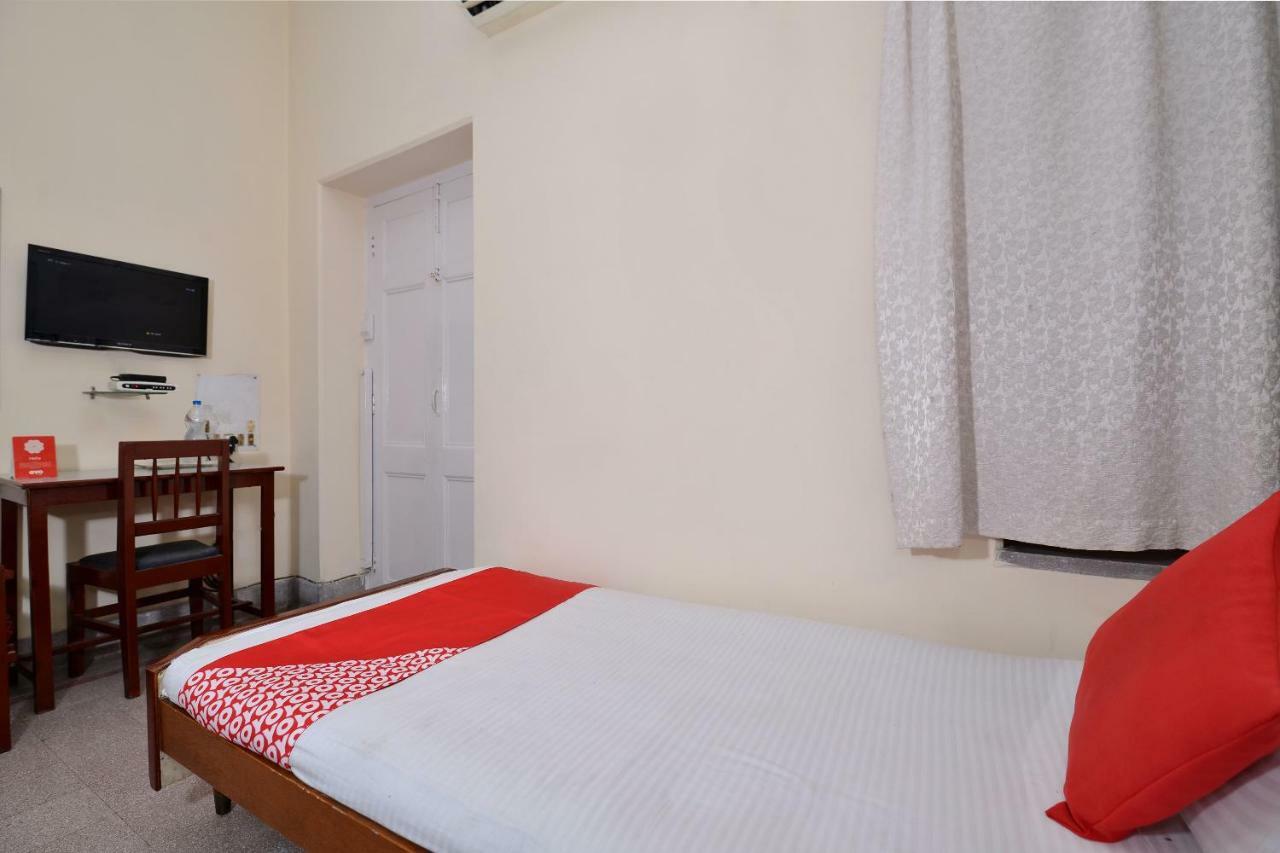 Oyo 10826 Sona Guest House Calcuta Exterior foto